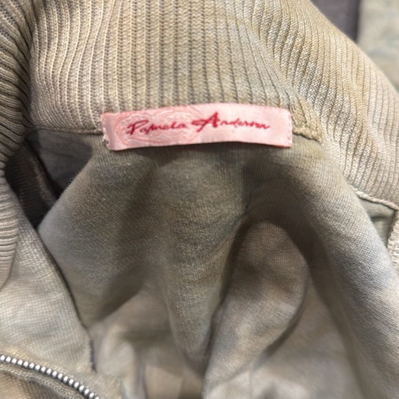 RARE Pamela Anderson Green Tie-Dye Cropped Top & Flare Mini Skirt Set - Picture 3 of 10